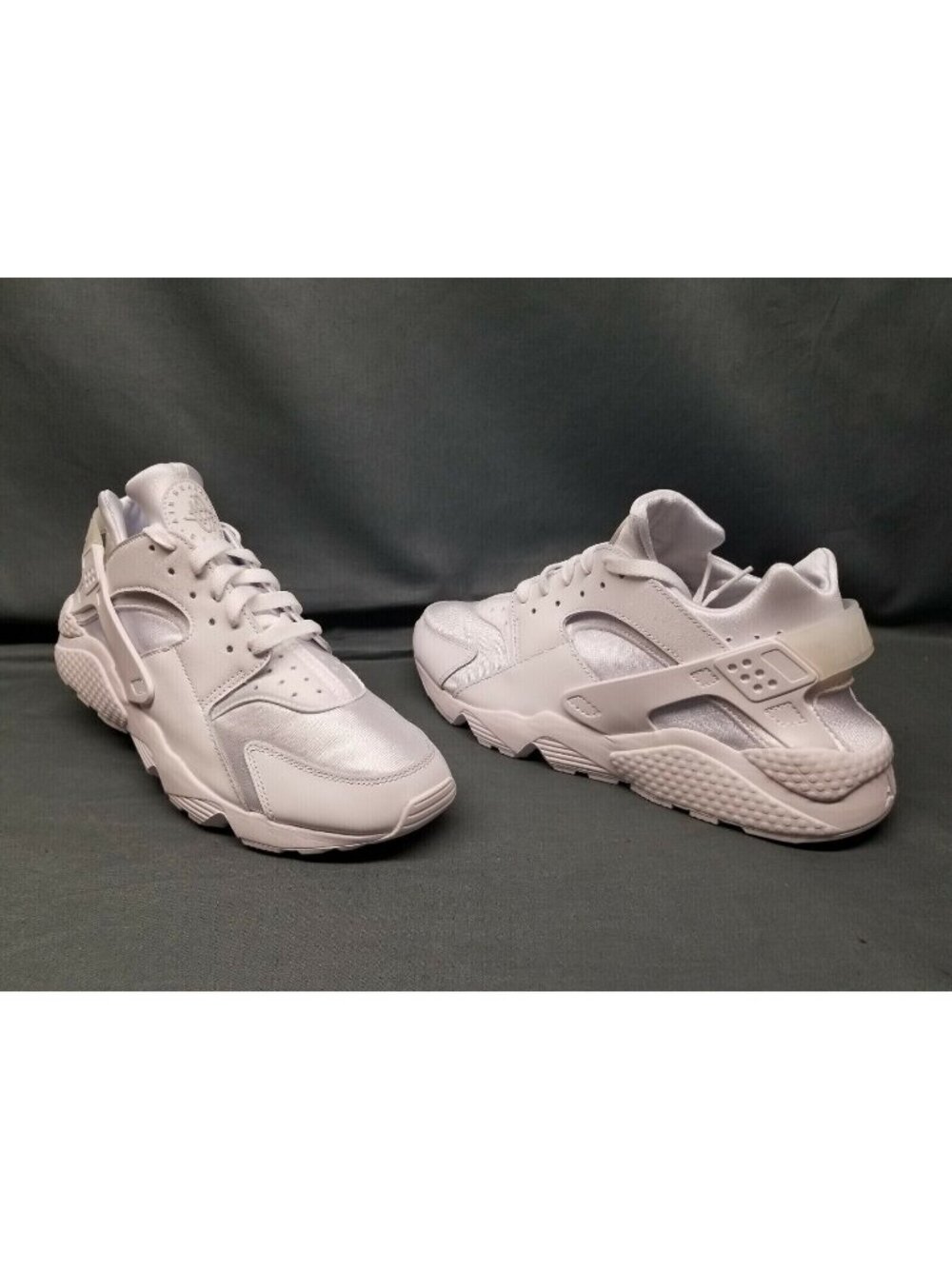 Nike Air Huarache Sneakers Mesh Triple White Womens Size 7 NEW NO BOX!